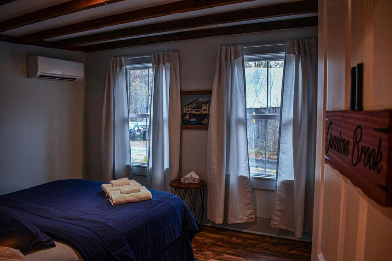 Brook Road Inn Goshen Exterior foto